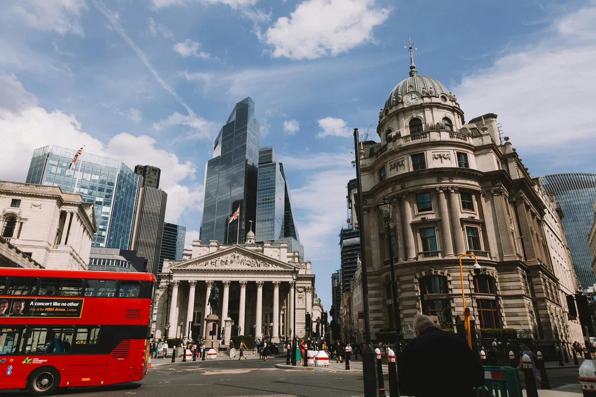 Examining Priti Patel’s remarks on Laura Kuenssberg regarding the US-Israel strikes in the Middle East